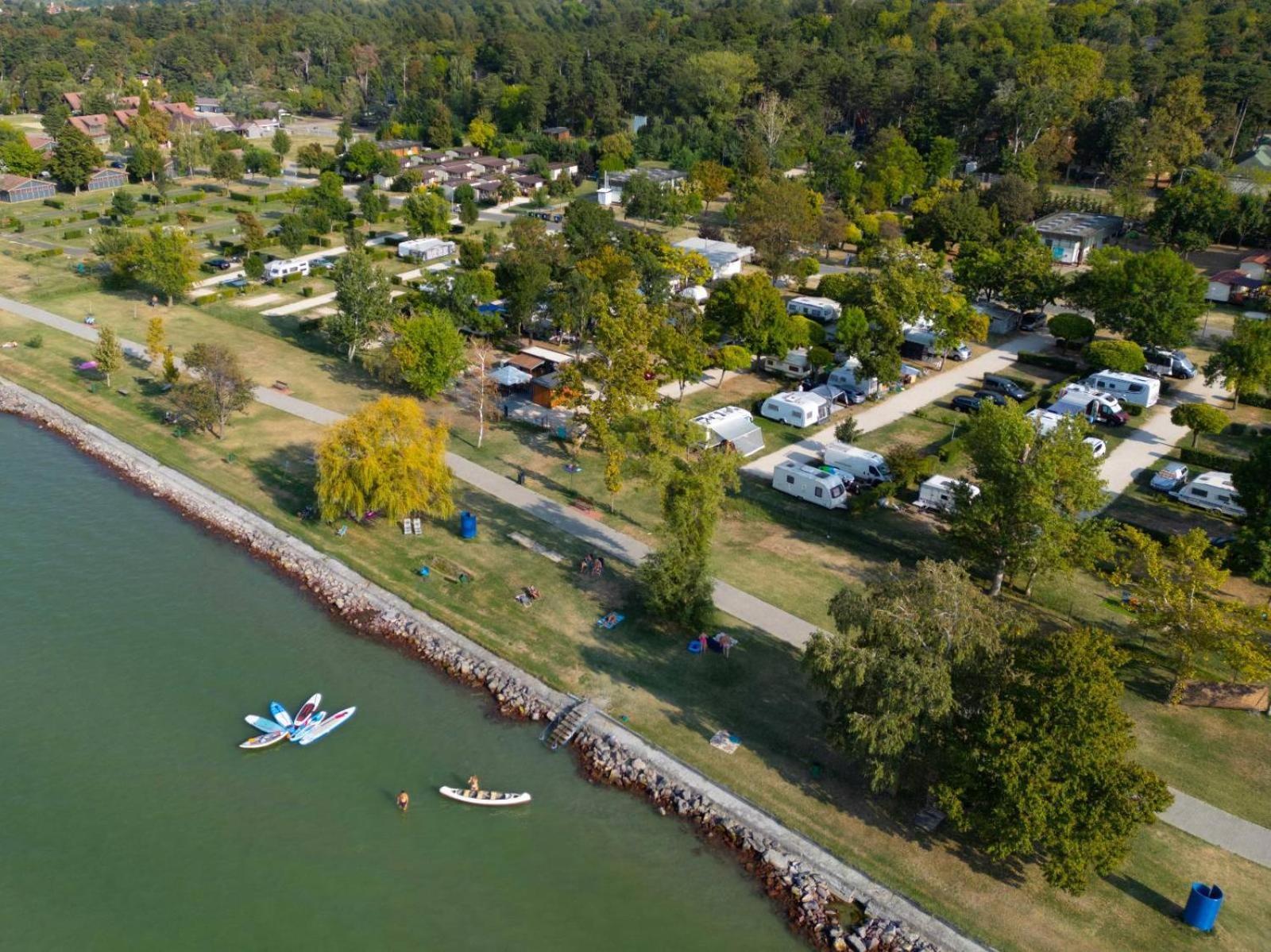 Aranypart Camping & Apartments Siófok Exteriör bild