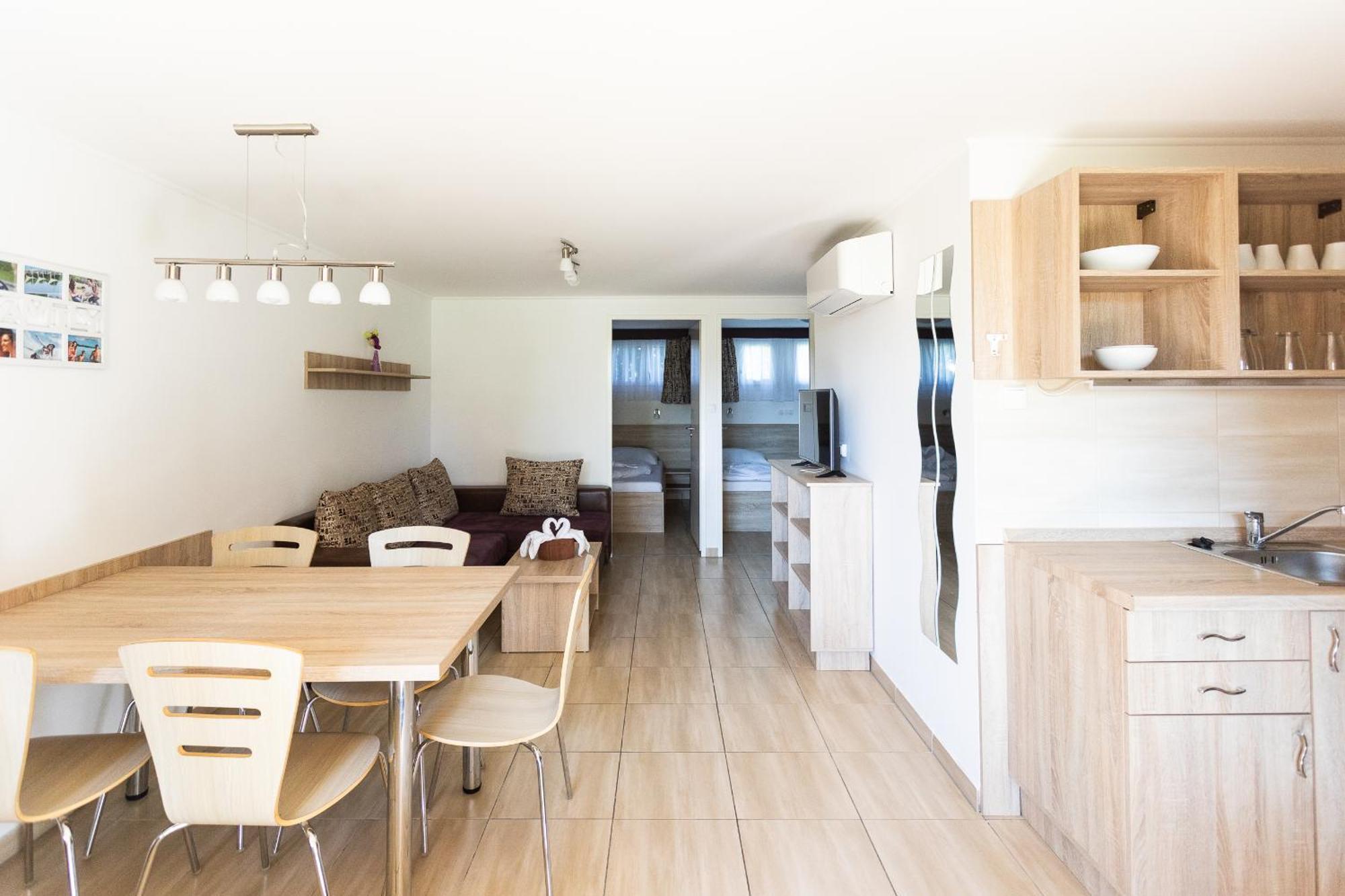 Aranypart Camping & Apartments Siófok Exteriör bild